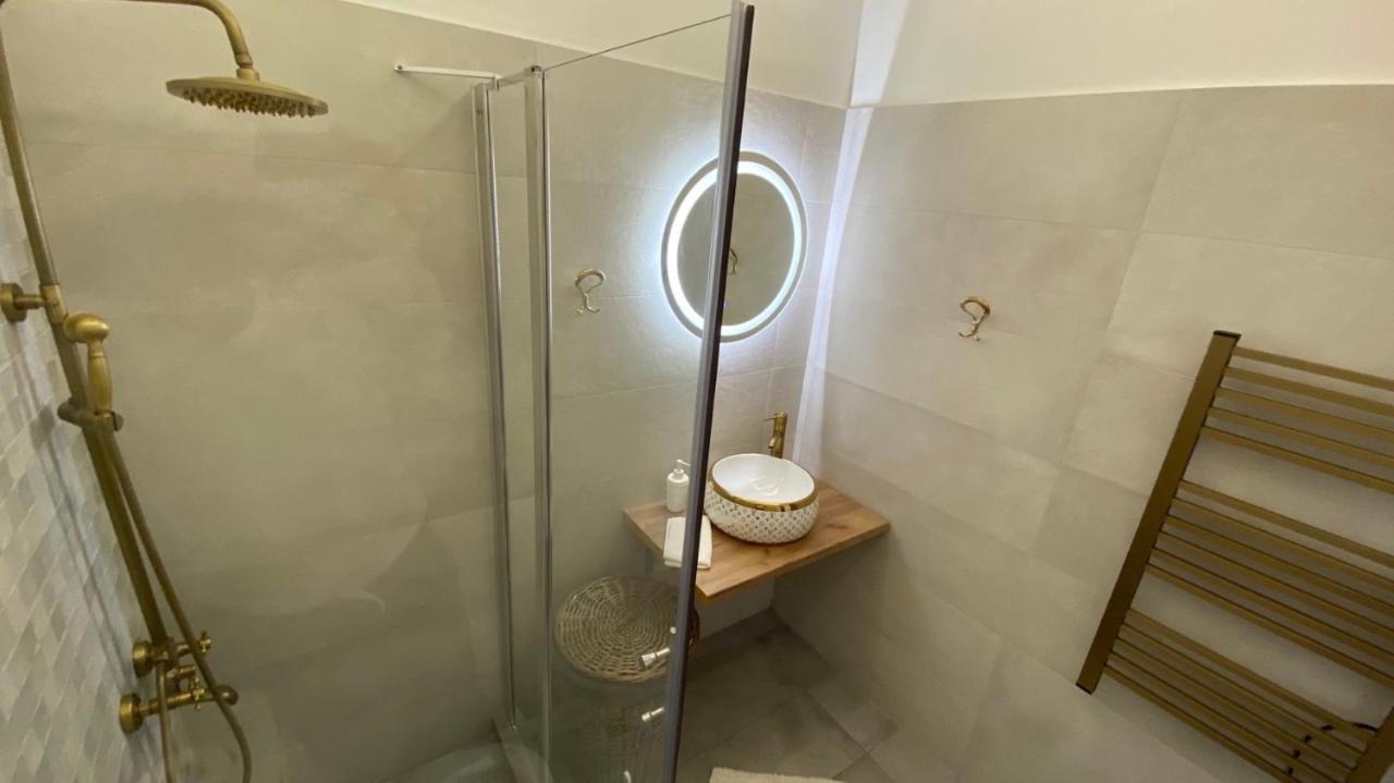 Patras Golden Suite 外观 照片